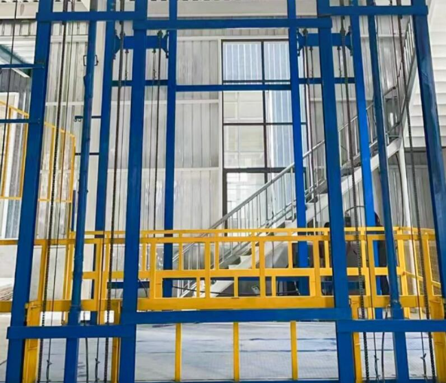 东风升降货梯载重范围在多少